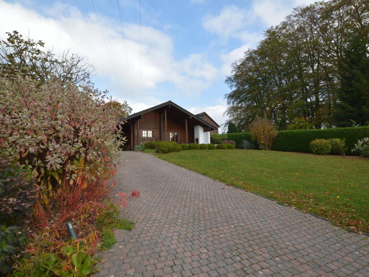 Charming Chalet With Private Garden In Stavelot Hockai Exterior foto